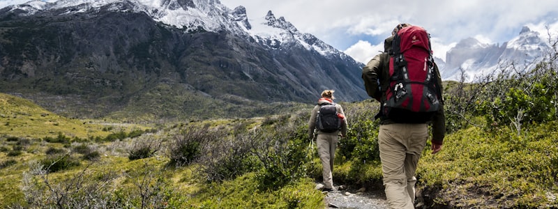 丛林徒步穿越防刮耐磨装备套装展示
